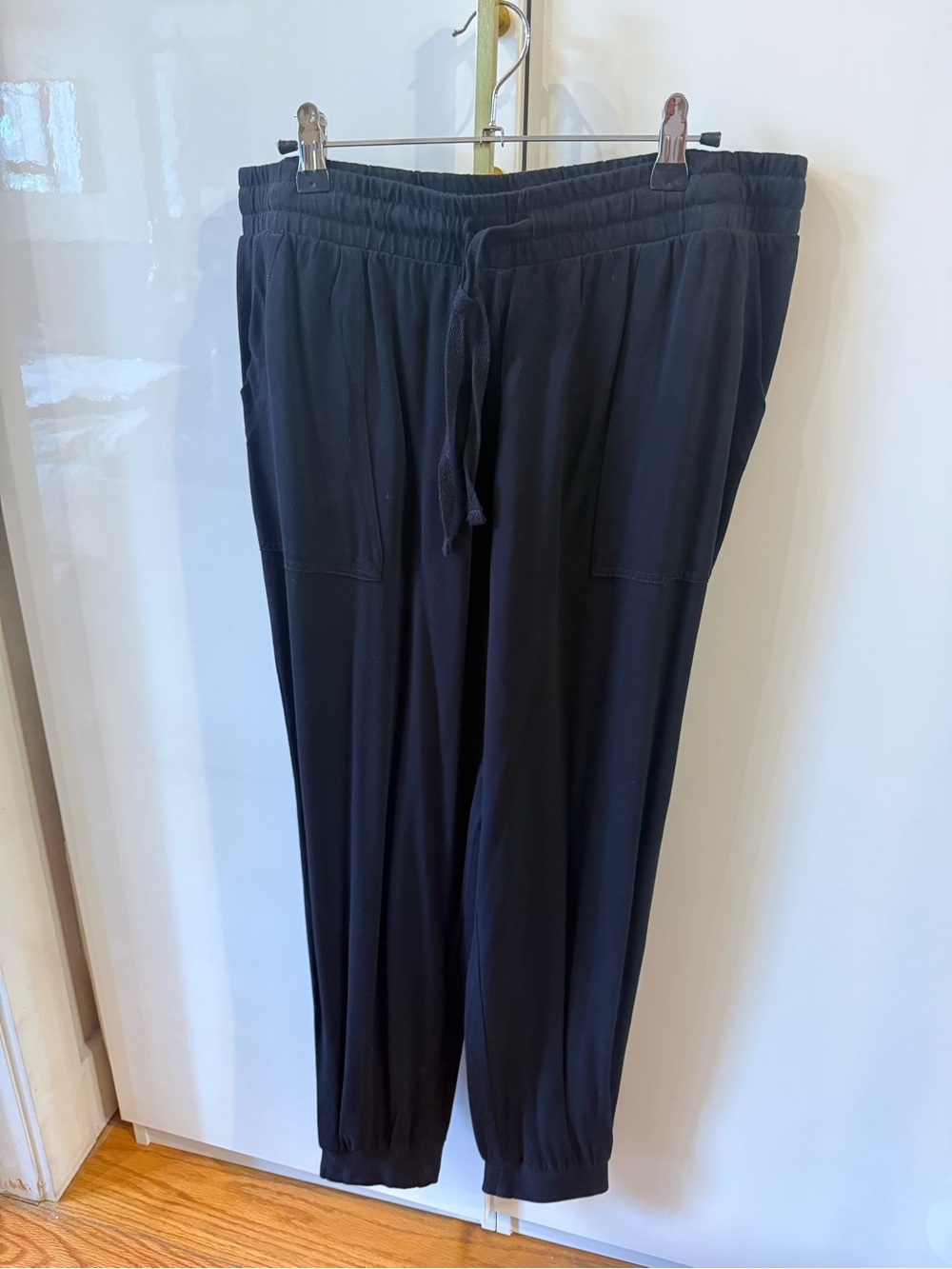 Splendid Black Elastic Waist Jogger Pants